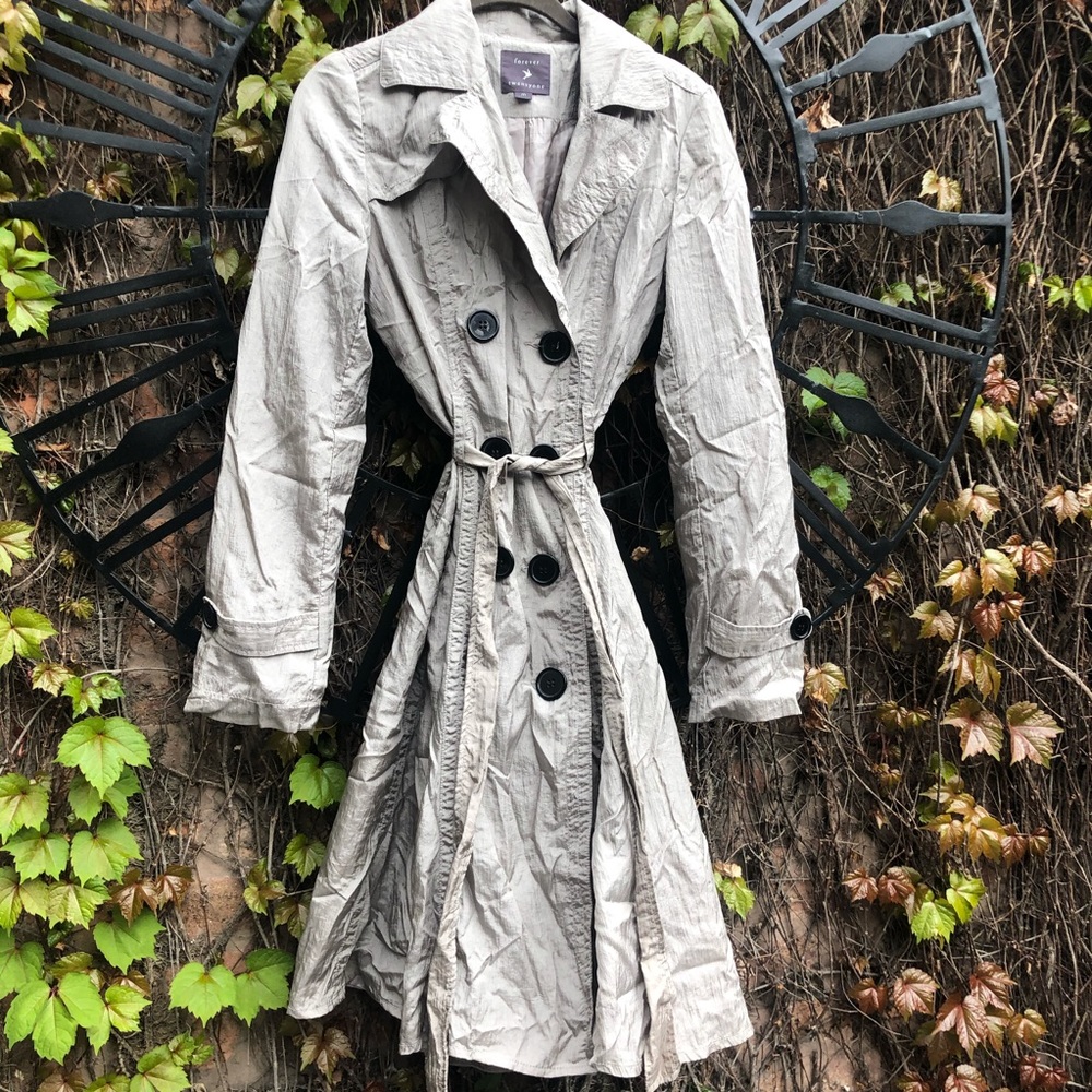 Silver Trench Coat with Belt (M) (NWOT)